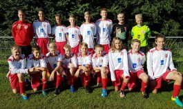 VOETBALLERS C1 IN NIEUWE TENUES